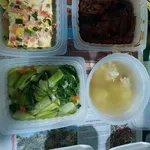 Lunch/Dinner Tingkat (10 Days, 3 Dishes + Soup OR 4 Dishes)