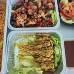 Chicken Satay w Peanut Sauce