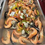 Seafood En Salsa De Tamarindo (Baked Seafood with Tamarind)