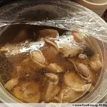 Imperial Herbal Chicken with mushroom 药材鸡焖香菇