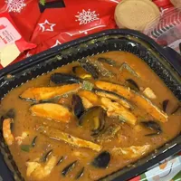 Click to see All Star Christmas Wonder Seafood Pot<br>norwegian salmon | peeled tiger prawn | mollusks