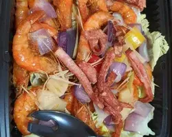 夏威夷香茅凤梨火腿炒虾 Hawaiian Lemongrass Prawns with Pineapple and Chicken Ham | Customer Photo | Stamford Catering