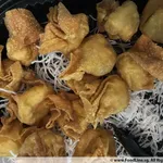 Seafood Wanton with Mayo (炸海鲜云吞和美乃滋酱)
