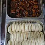 扣肉馒头 Braise Pork w/ Bun