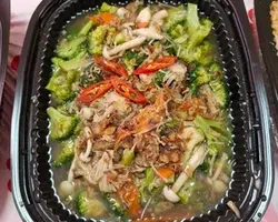 Broccoli with Trio Mushroom in superior stock   (三菇西兰花) | Customer Photo | Bayfront Catering Services