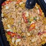 Thai Style Pineapple Fried Rice (黄梨炒饭)