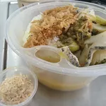 Slided Fish Sour-Spicy Soup 鲜鱼酸辣金汤 (Rice / Bee Hoon: Pao Fan 泡饭)
