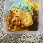 Lavender Signature Set - Nasi Lemak, Chicken Wing, Luncheon Meat, Fish Fillet, Sambal Prawn & Egg) (Add-ons: None) (Container: Take away charges)