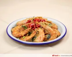 Salted Egg Prawn with Shell | Customer Photo | Liang Food Caterer