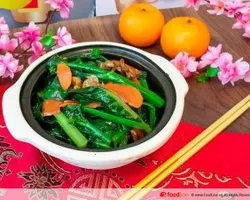 蚝油干贝芥兰Braised Kai Lan with Dry-Scallop in Oyster Sauce | Customer Photo | Delizio Catering Pte Ltd