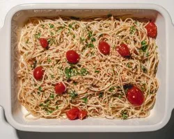 Garlic Confit Aglio Olio (V)<br> super-garlicfied oil, slow baked cherry tomatoes, garden fresh thyme | Customer Photo | Grain