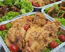 Lucky Roasted Crispy Chicken with Minched Garlic | Customer Photo | Mamanda Catering (by Mamanda Pte Ltd)