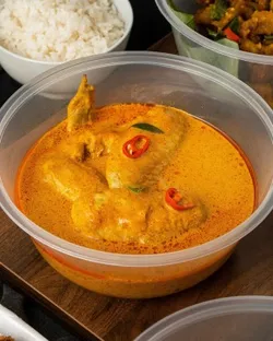 Signature Grandma's Curry Chicken | Pang Pang Rice