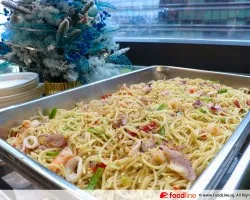 Seafood Aglio Olio Spaghetti Aglio Olio 海鲜意大利面 | Customer Photo | Robert Catering Services