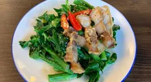 Kailan w Oyster Sauce  | Soi 72 Thai Bistro
