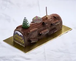 Christmas Log Cake 圣诞原木蛋糕 | Customer Photo | Soul Delicacies Pte Ltd