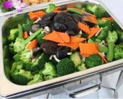 Broccoli w Mushroom什菇烩西兰花 | Customer Photo | Xin Yi Pin Catering Pte Ltd