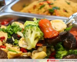 Broccoli with Fa Cai and Baby Abalone in Superior Sauce 西兰花发菜⼩鲍⻥ | Customer Photo | Yea! Mama Catering