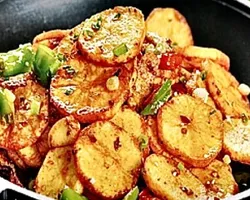 Griddle Sliced Potato  干锅土豆片 | Customer Photo | Yi Pin Ju Chinese Restaurant 一品居中餐厅